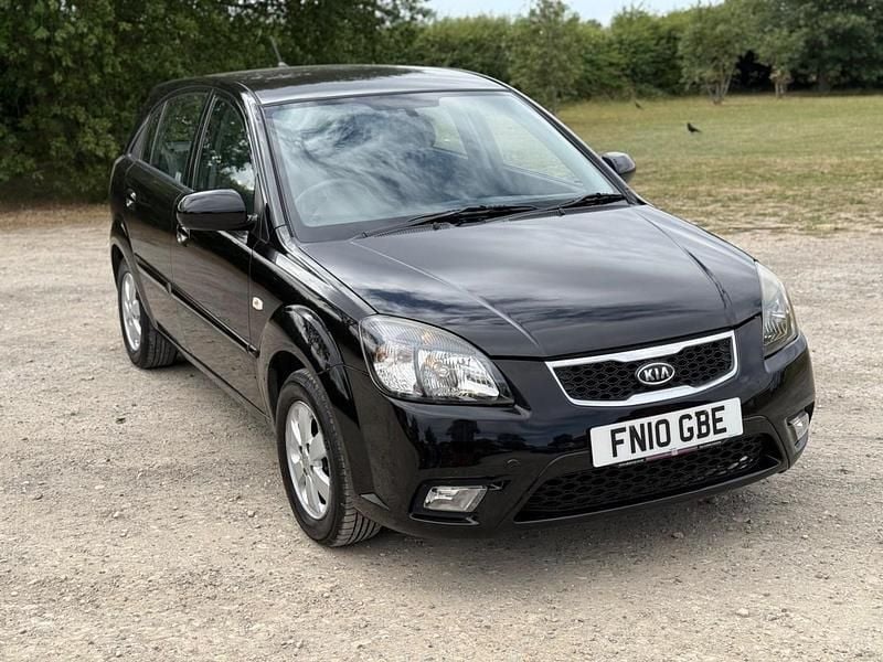 Black Used 2010 Kia Rio 2 Hatchback | £1,995 (Fair price) - Image 1/4
