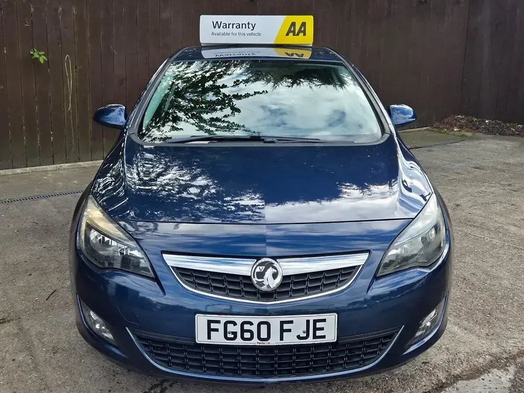 Used Vauxhall Astra SRi 2010 Blue Hatchback