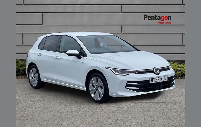 Used VW Golf VIII Match 147 HP (108 kW) 2025 White Hatchback