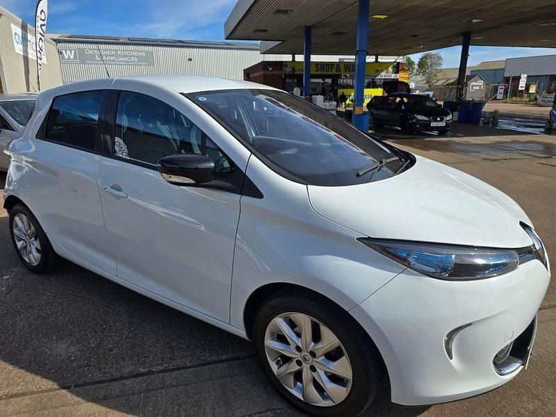 White Used 2016 Renault Zoe Dynamique Hatchback | £4,395 (Fair price) - Image 1/4