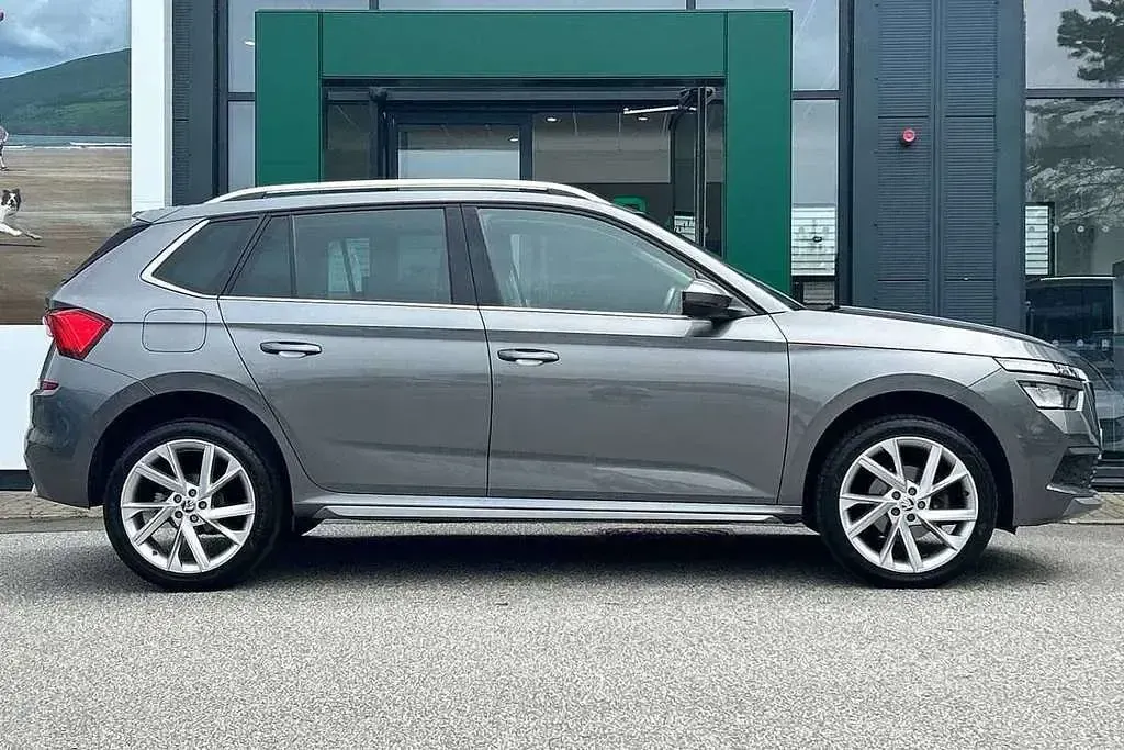 Used Skoda Kamiq SE L Executive 147 HP (108 kW) 2023 Graphite grey metallic SUV