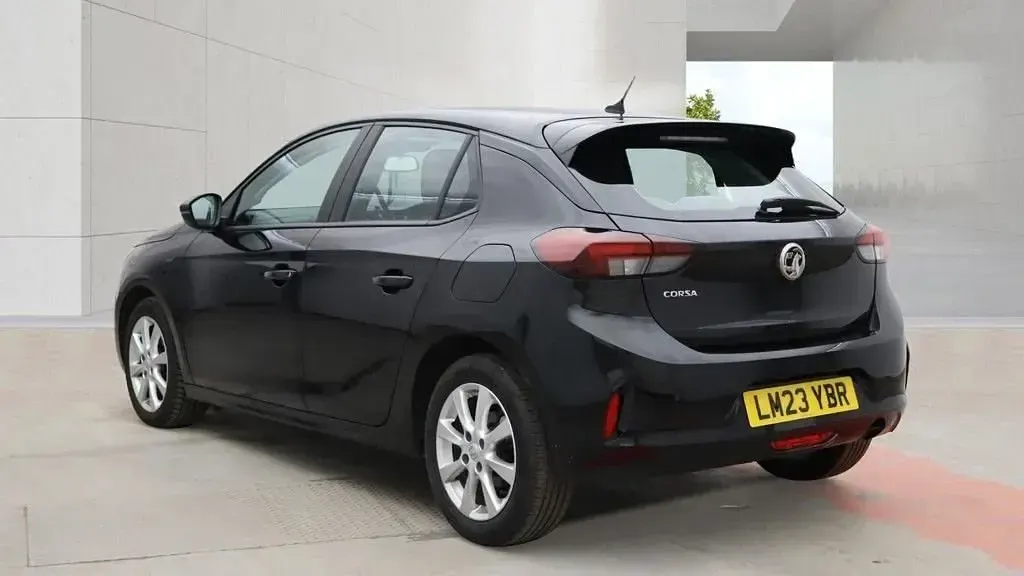 Second-hand Vauxhall Corsa Design Edition 2023 Negru Hatchback