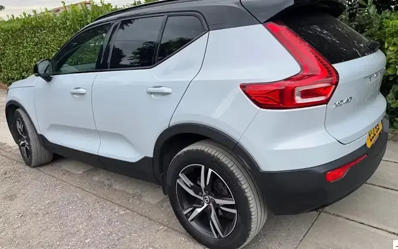 Used Volvo XC40 R-Design 163 HP (119 kW) 2021 SUV