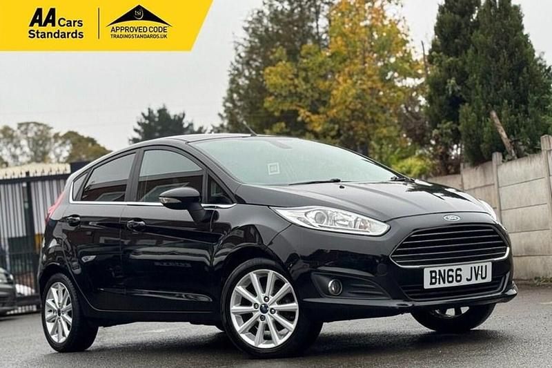 Black Used 2016 Ford Fiesta Titanium Hatchback | £5,995 (Fair price) - Image 1/1