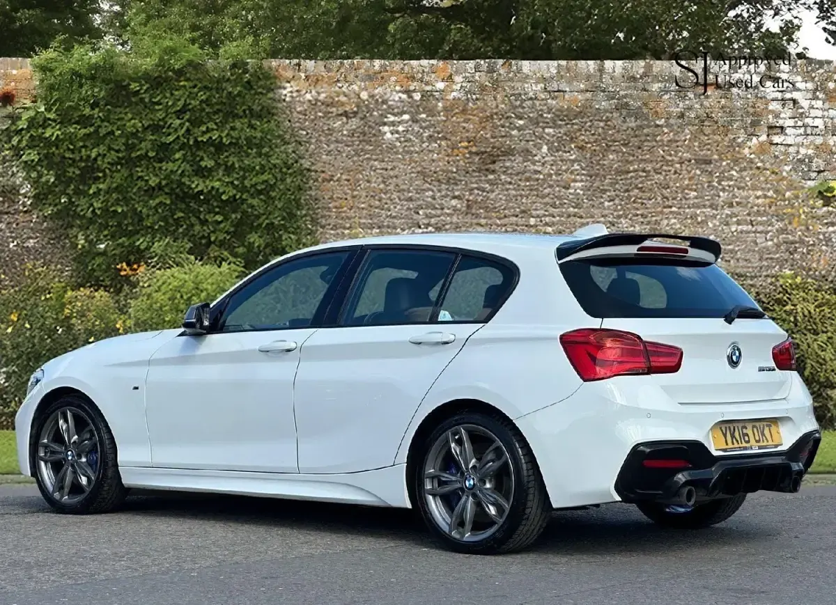 Usado BMW M135 Advantage 2016 Blanco Utilitario