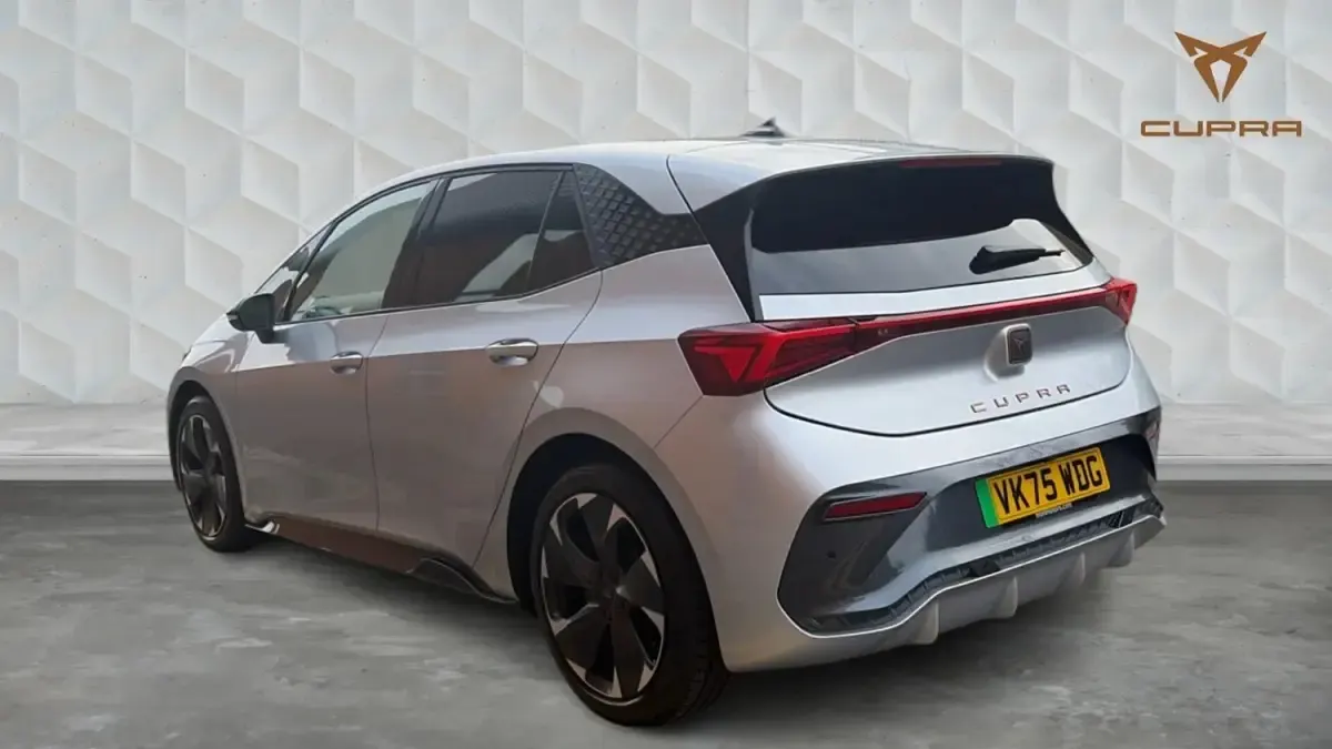 Used Cupra Born e-Boost 169 kW (231 HP) 2025 Silver Hatchback