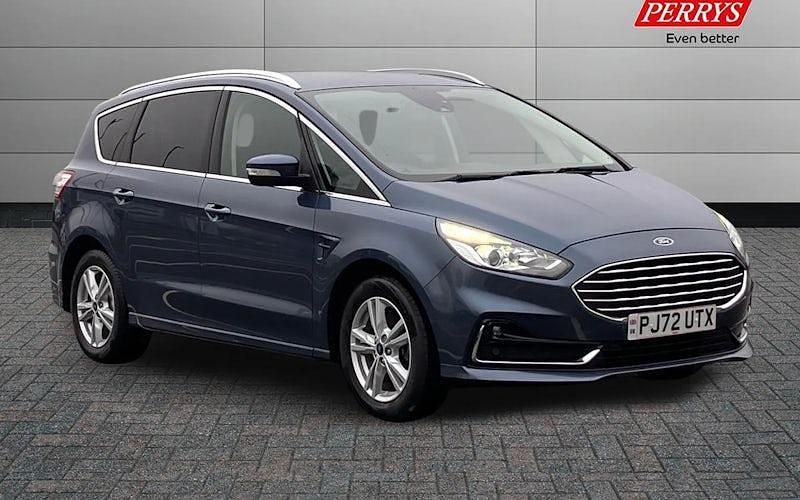 Used Ford S-MAX Titanium 190 HP (139 kW) 2022 MPV