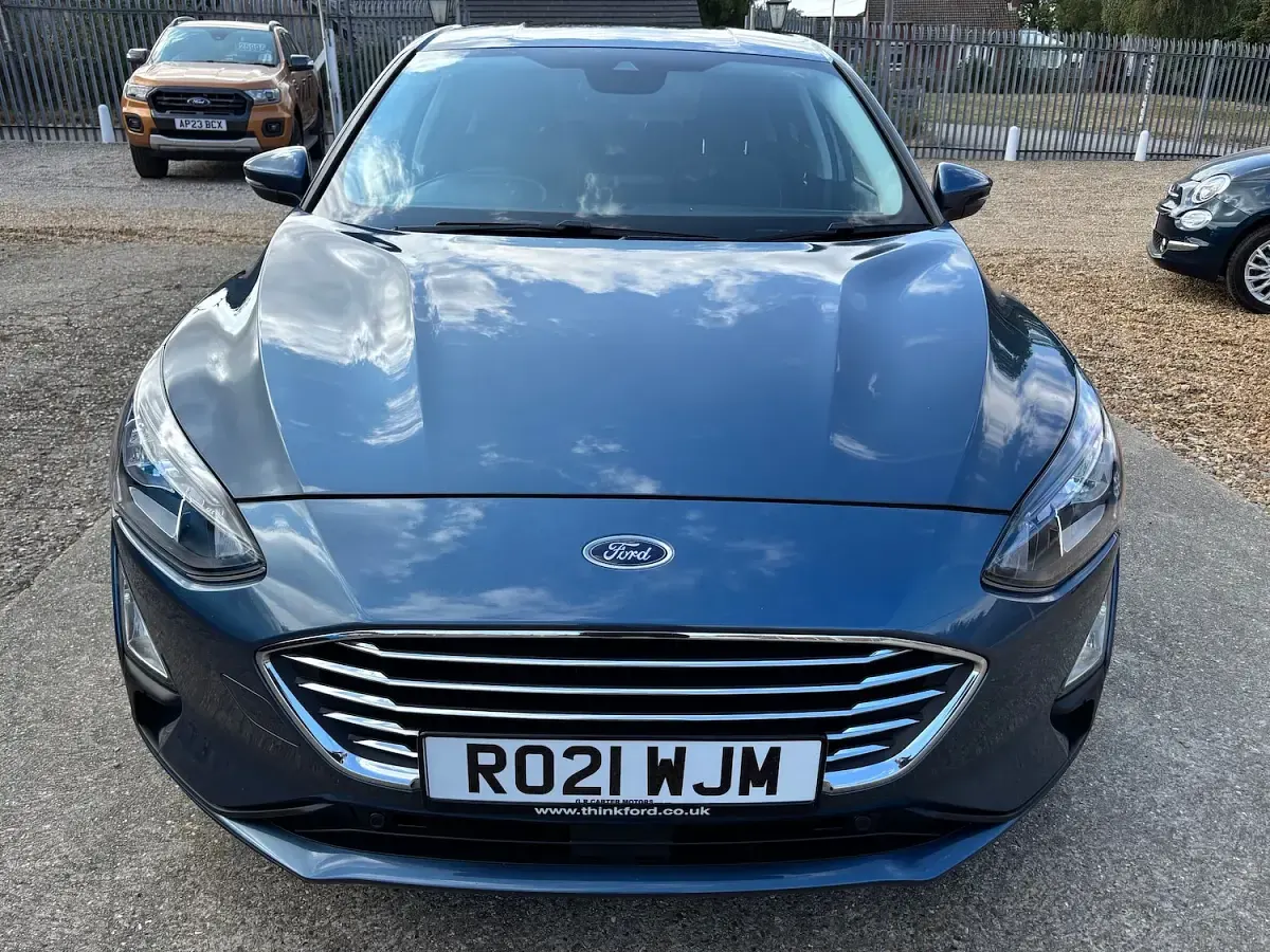 Used Ford Focus Titanium 85 HP (62 kW) 2021 Blue Hatchback