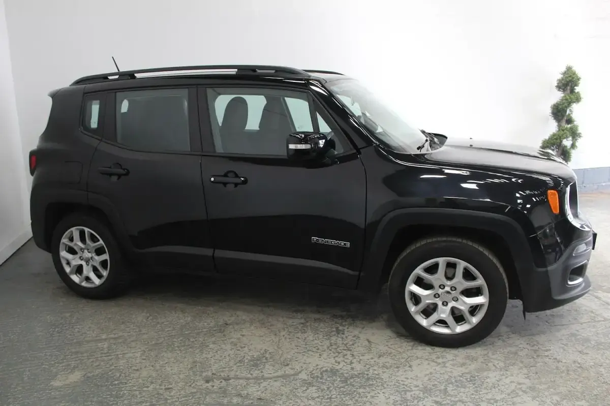 Used Jeep Renegade Longitude 110 HP (80 kW) 2017 Black SUV