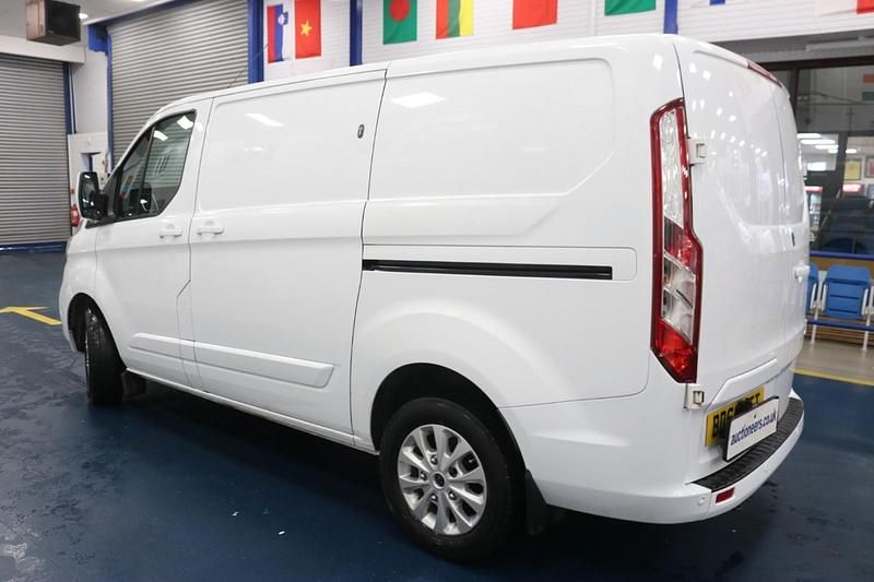 Używany Ford Transit Custom Limited 130 KM (95 kW) 2020 Biały Van