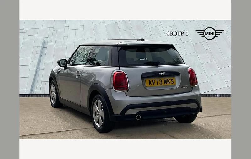Used Mini Cooper Classic 136 HP (100 kW) 2023 Silver Hatchback