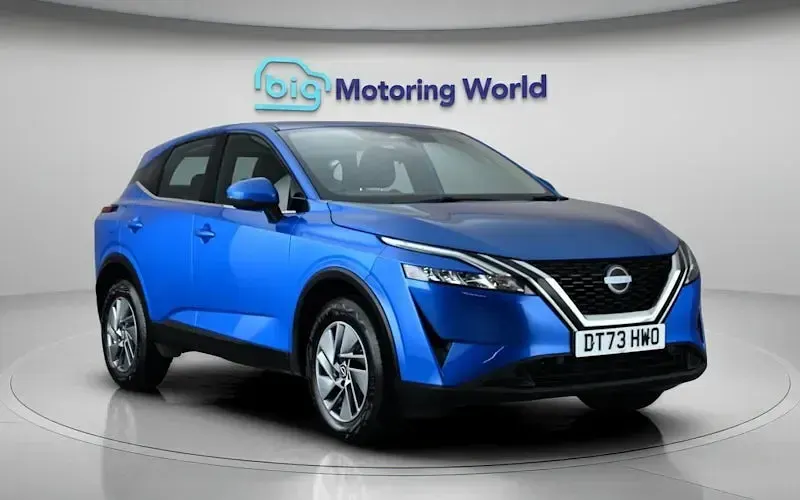 Used Nissan Qashqai Acenta Premium 140 HP (102 kW) 2023 Blue SUV