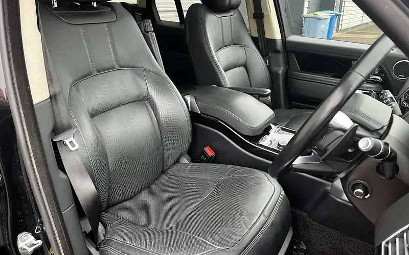 Used Land Rover Range Rover 275 HP (202 kW) 2020 Black SUV