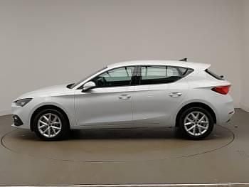 New Seat Leon SE 115 HP (84 kW) 2025 White Hatchback