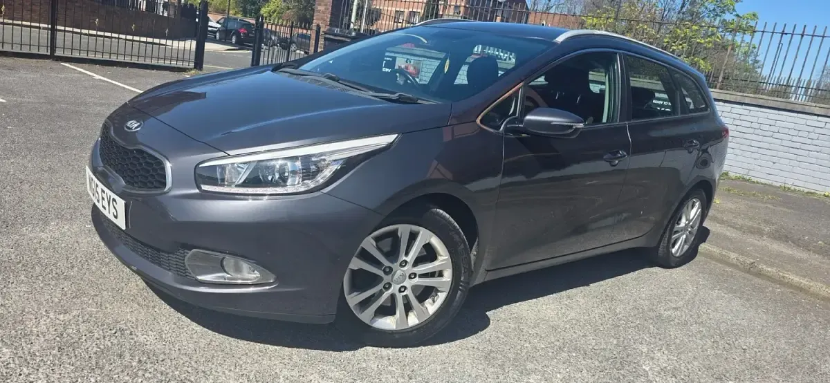 Used Kia Ceed 2015 Silver Hatchback
