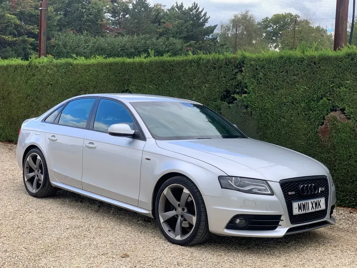 Used Audi A4 Black Edition 136 HP (100 kW) 2011 Silver Sedan
