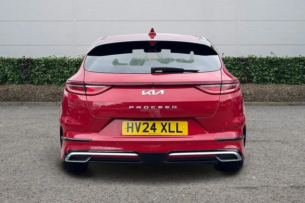 Used Kia ProCeed 160 HP (117 kW) 2024 Red Estate