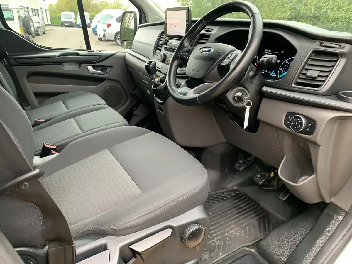 Used Ford Transit Custom Trend 130 HP (95 kW) 2020 Silver Van