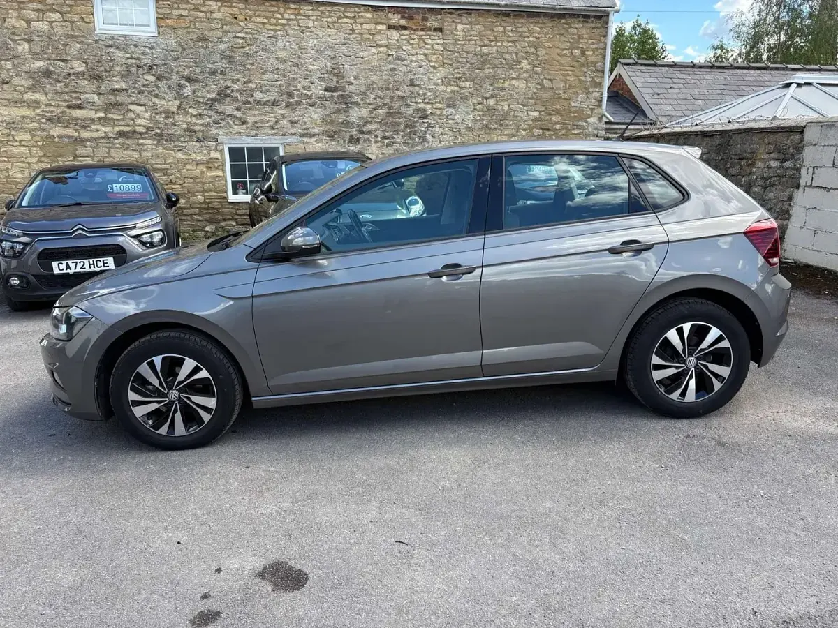 Used VW Polo SE 95 HP (69 kW) 2020 Grey Hatchback
