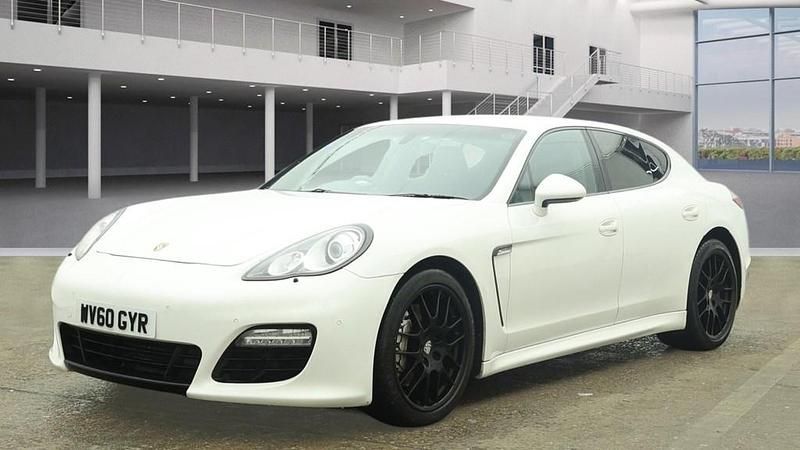 White Used 2010 Porsche Panamera Hatchback | £15,495 (Fair price) - Image 1/3