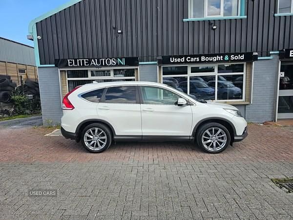 White Used 2015 Honda CR-V SR SUV | £7,495 (Fair price) - Image 1/4