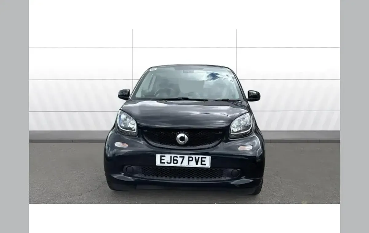 Used Smart ForTwo Coupé Premium 88 HP (64 kW) 2017 Black Coupe