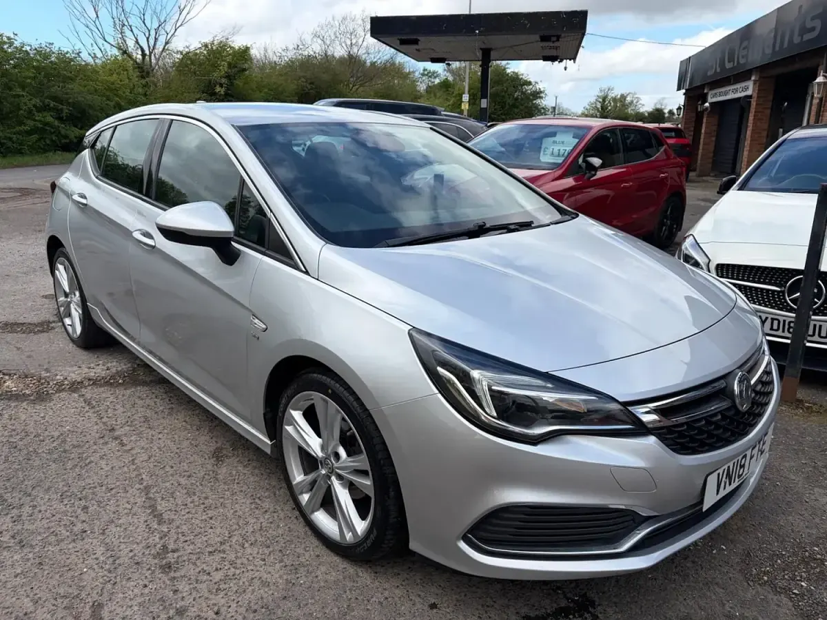 Used Vauxhall Astra SRi 2018 Silver Hatchback