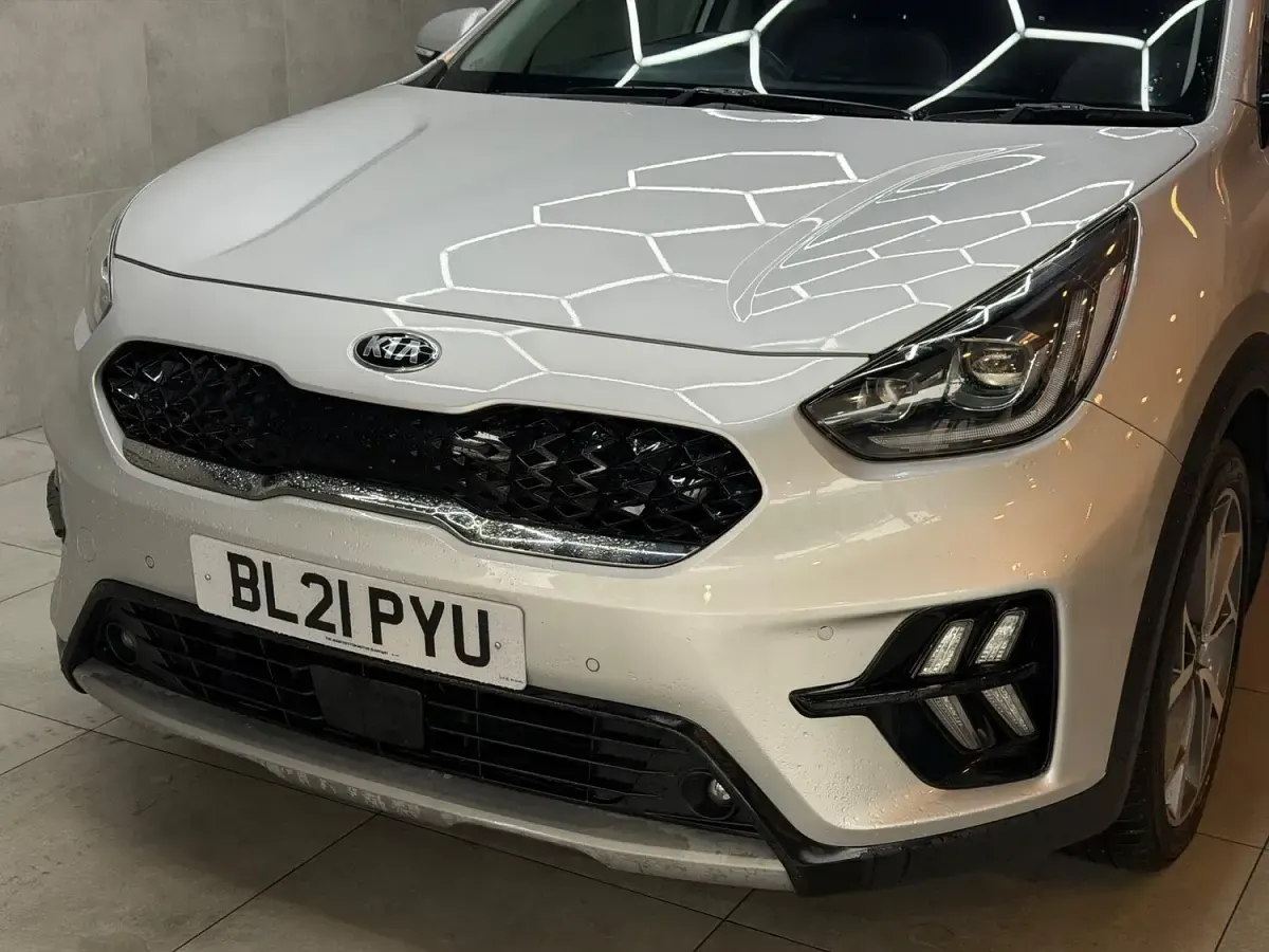 Used Kia Niro 141 HP (103 kW) 2021 Silver SUV