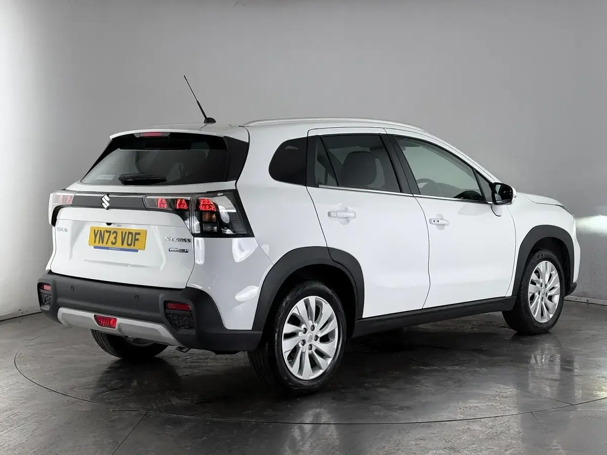 Used Suzuki SX4 S-Cross 2023 White SUV