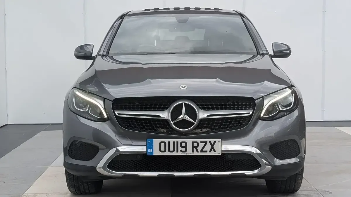 Used Mercedes GLC220 Premium 170 HP (125 kW) 2019 Grey SUV