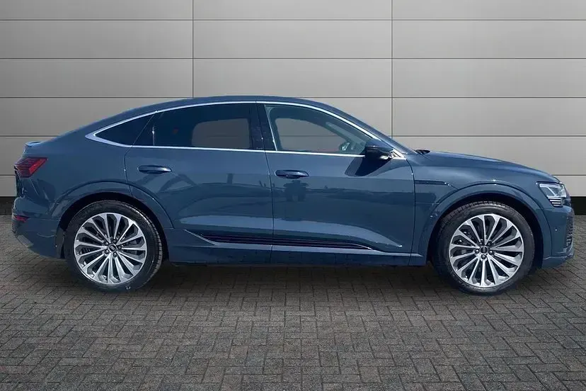 Used Audi Q8 e-tron S-Line 300 kW (408 HP) 2023 Blue SUV