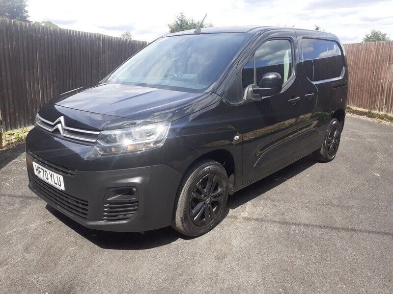Black Used 2020 Citroën Berlingo Start MPV | £8,170 (Fair price) - Image 1/4
