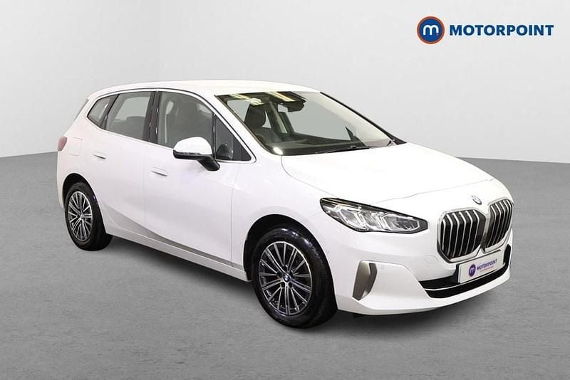 White Used 2025 BMW 220 Luxury Line Estate | £28,649 (Good price) - Image 1/4