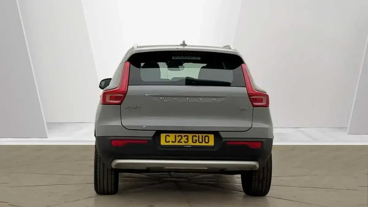 Used Volvo XC40 Core 161 HP (118 kW) 2024 SUV