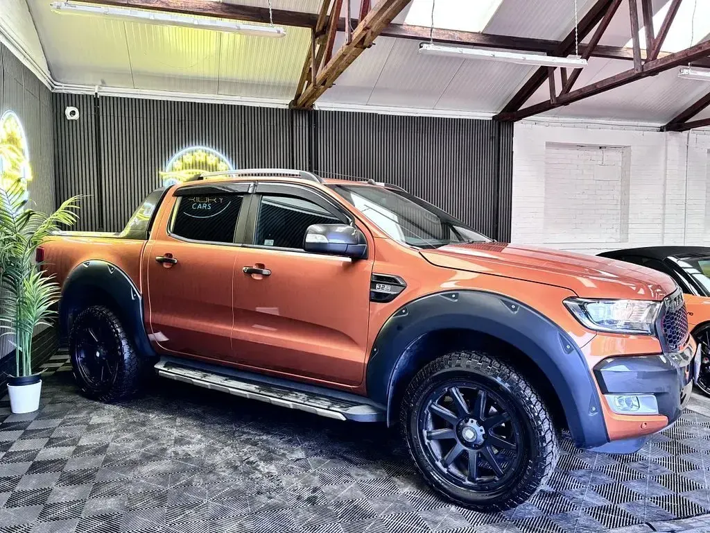 Used Ford Ranger Wildtrack 200 HP (147 kW) 2018 Orange Pickup