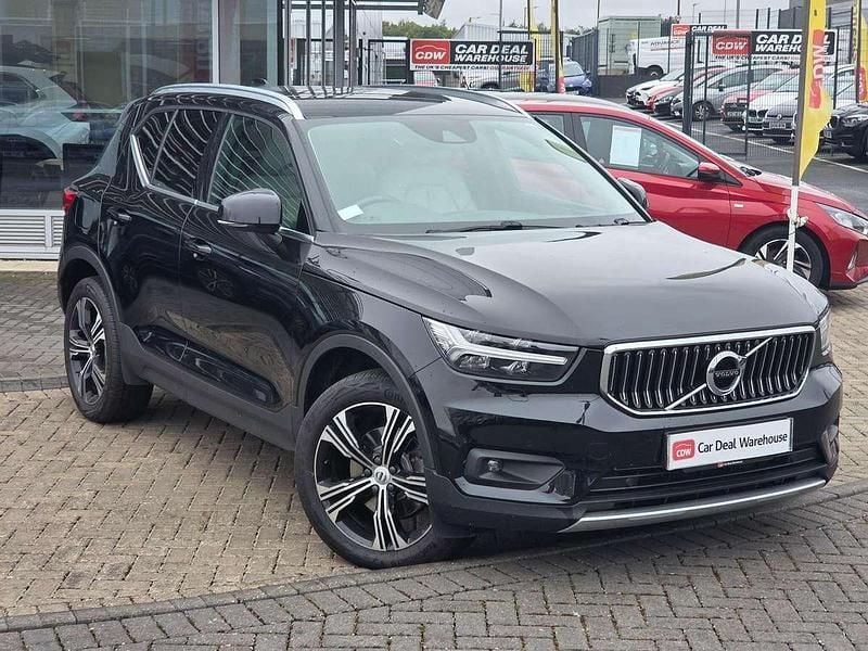 Black Used 2022 Volvo XC40 Inscription SUV | £25,499 (Fair price) - Image 1/4