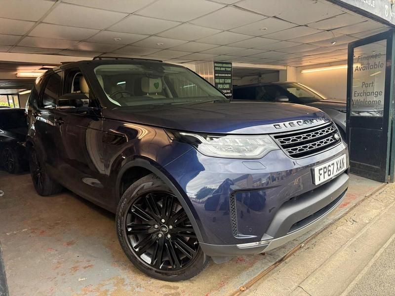 Blue Used 2017 Land Rover Discovery 5 HSE Luxury SUV | £21,990 (A bit pricey) - Image 1/4