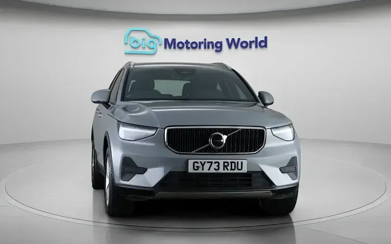 Used Volvo XC40 Core 163 HP (119 kW) 2026 SUV