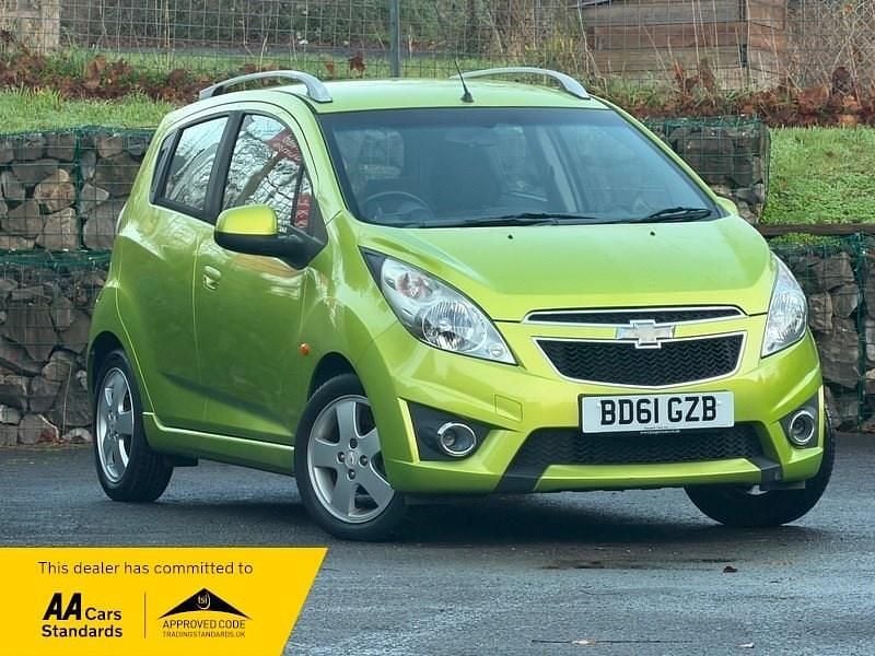 Cocktail green metallic Used 2011 Chevrolet Spark LT Hatchback | £3,000 (Fair price) - Image 1/4