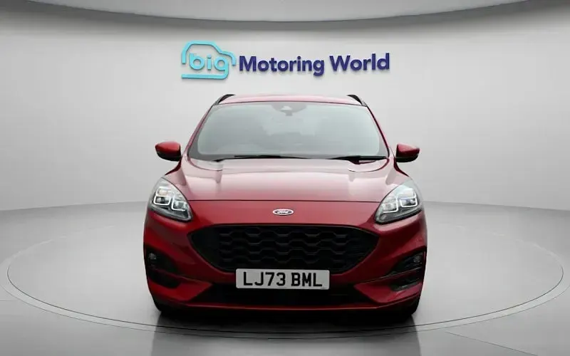 Used Ford Kuga ST-Line 190 HP (139 kW) 2023 Red SUV