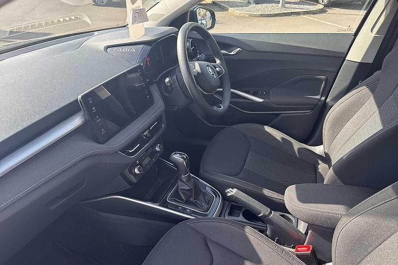 Usado Skoda Fabia SE L 85 CV (62 kW) 2024 Negro Utilitario