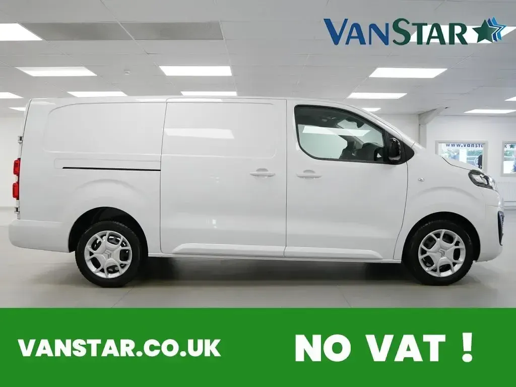 Used Citroën Dispatch 100 HP (73 kW) 2023 White MPV