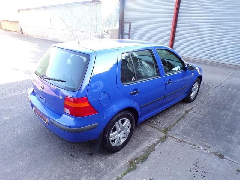 Usado VW Golf IV S 2002 Azul Citadino