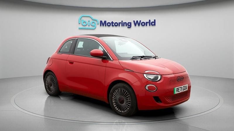 Used Fiat 500e Red 86 kW (118 HP) 2021 Red Cabriolet