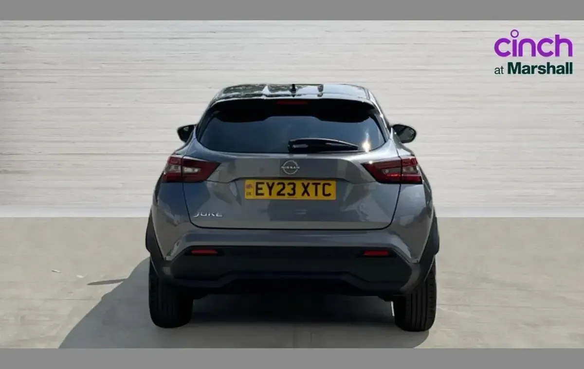 Used Nissan Juke N-Connecta 114 HP (83 kW) 2023 Grey SUV