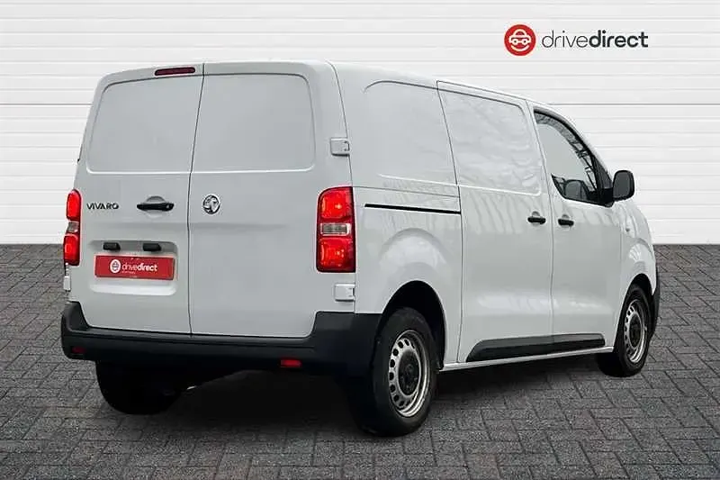 Used Vauxhall Vivaro S 100 HP (73 kW) 2023 White MPV