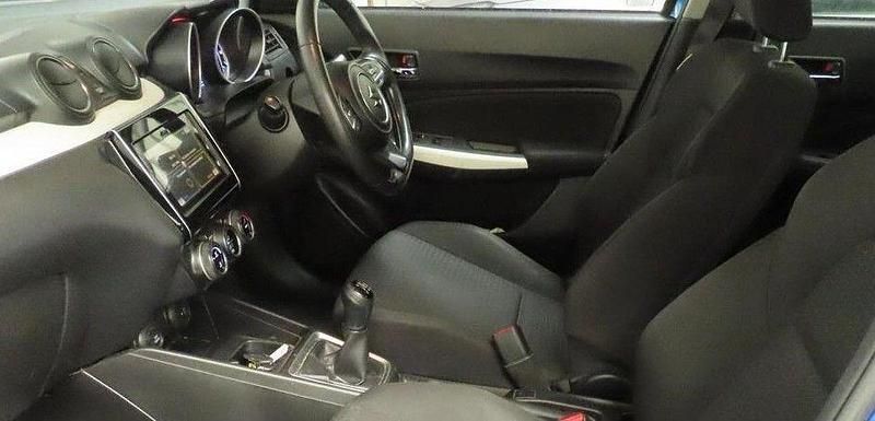 Used Suzuki Swift SZ5 90 HP (66 kW) 2018 Blue Hatchback