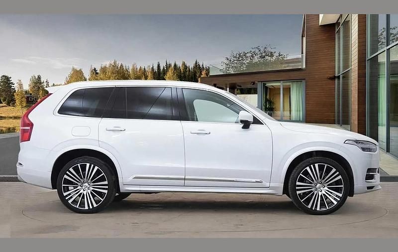 Used Volvo XC90 Inscription 449 HP (330 kW) 2022 White SUV