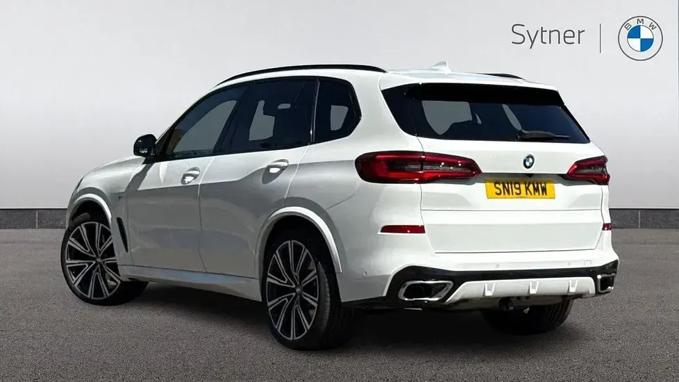 Used BMW X5 M Sport 261 HP (191 kW) 2019 White SUV