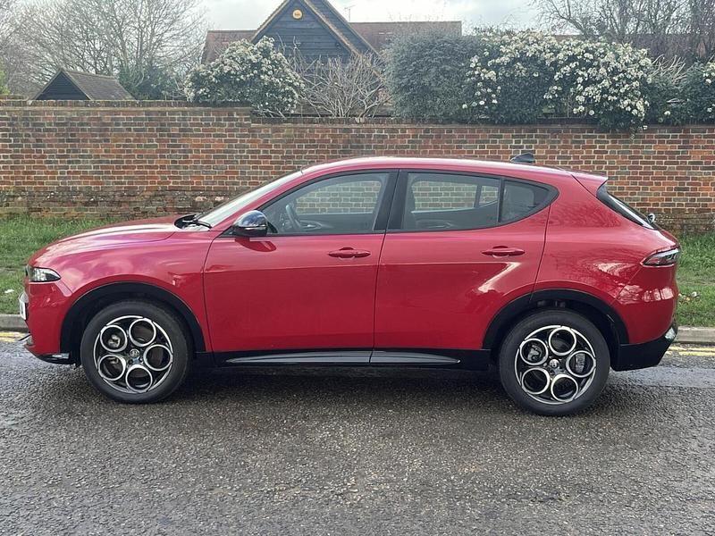 Used Alfa Romeo Tonale Sprint 158 HP (116 kW) 2024 Red SUV